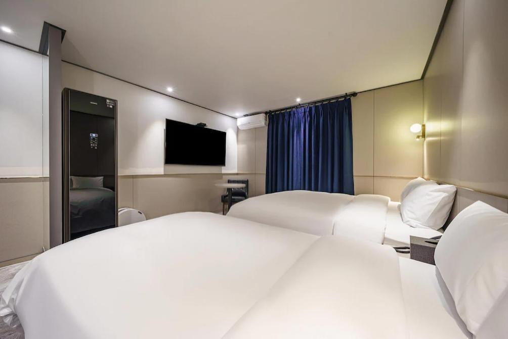 บราวน์ดอท โฮเทล คอมดัน Motel อินชอน ภายนอก รูปภาพ