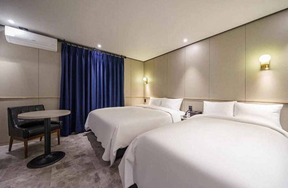 บราวน์ดอท โฮเทล คอมดัน Motel อินชอน ภายนอก รูปภาพ